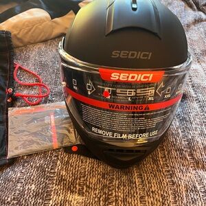 Sedici Black Motorcycle Helmet Size: M